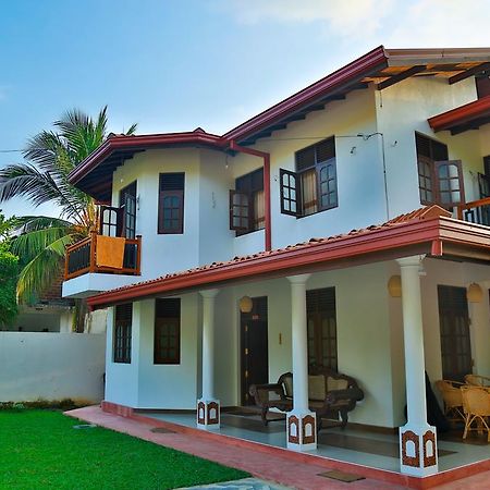 4 S Villa Tangalle Exterior foto