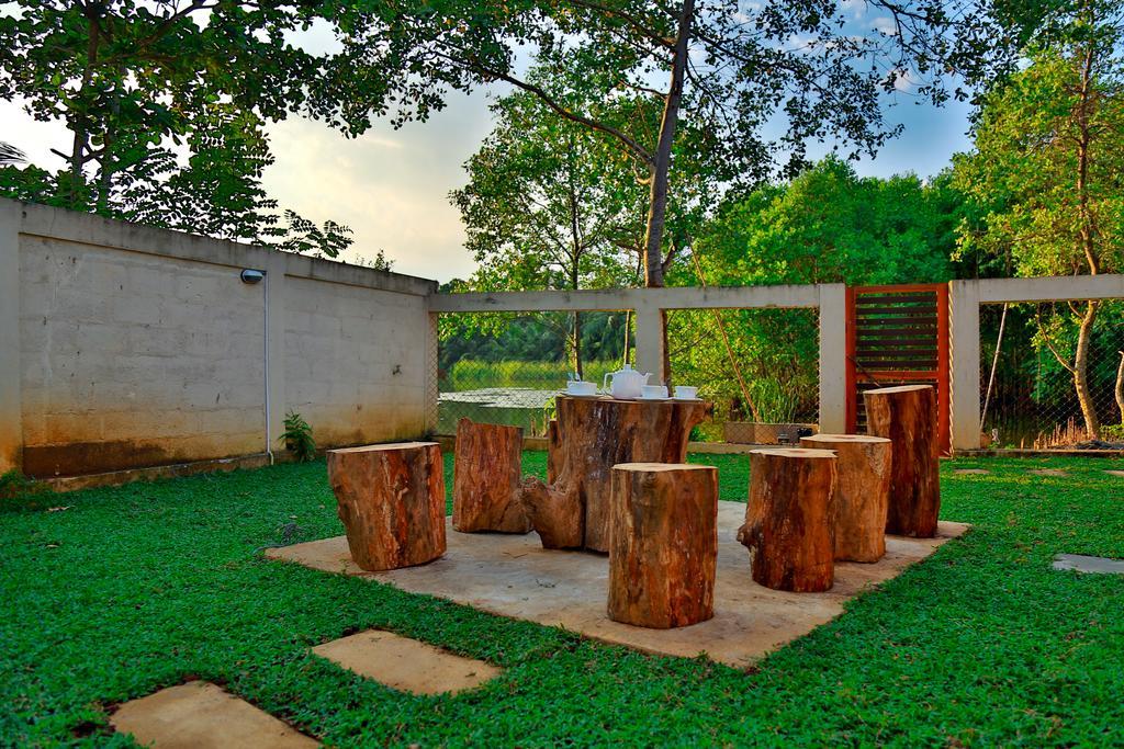 4 S Villa Tangalle Exterior foto